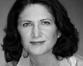 Molly Regan Headshot