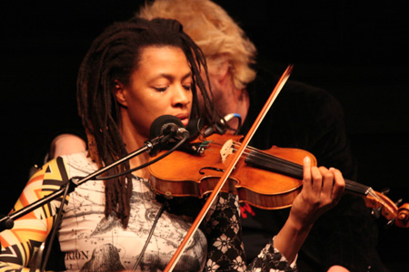 Violinist Mazz Swift
