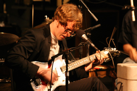 Guitarist Michael Daves