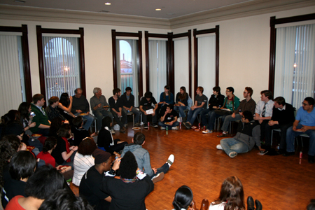Over fifty high school students congregate in the Steppenwolf Administrative Offices to discuss <em>American Buffalo</em>