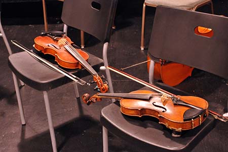 Resting violins